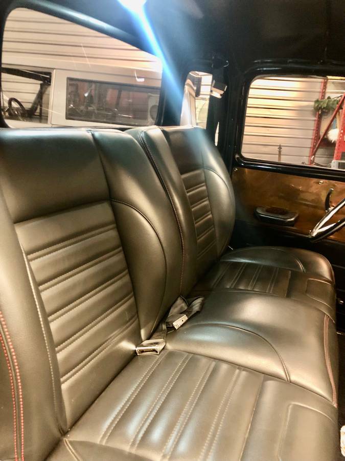 Chevrolet-Silverado-1500-1948-custom-8