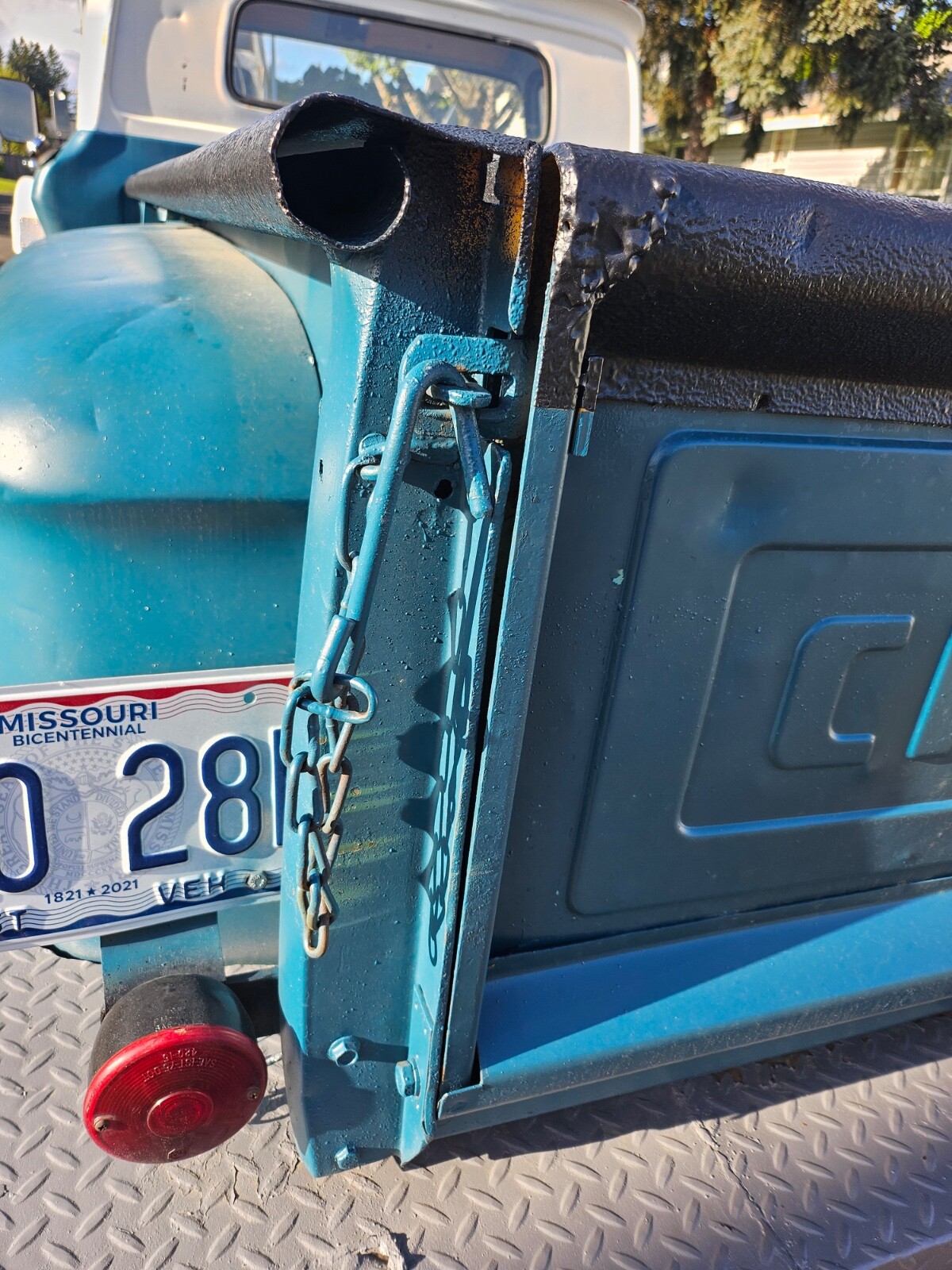 Chevrolet-Silverado-1500-1961-Crew-Cab-Pickup-3