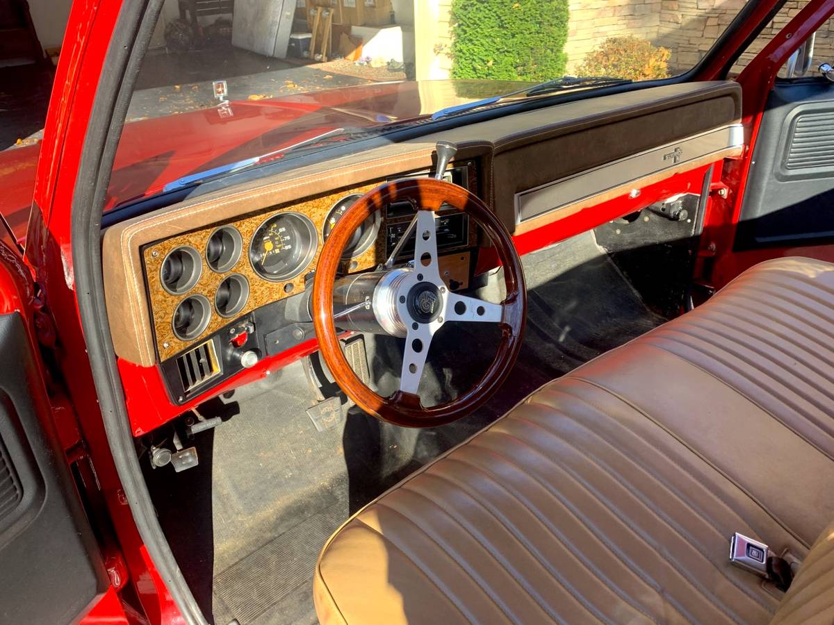 Chevrolet-Silverado-1500-1982-red-4