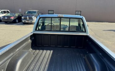 Chevrolet-Silverado-1500-1991-Standard-Cab-Pickup-14