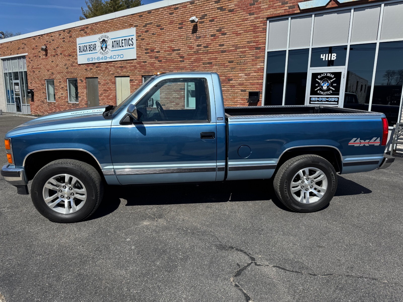 Chevrolet-Silverado-1500-1991-Standard-Cab-Pickup-2