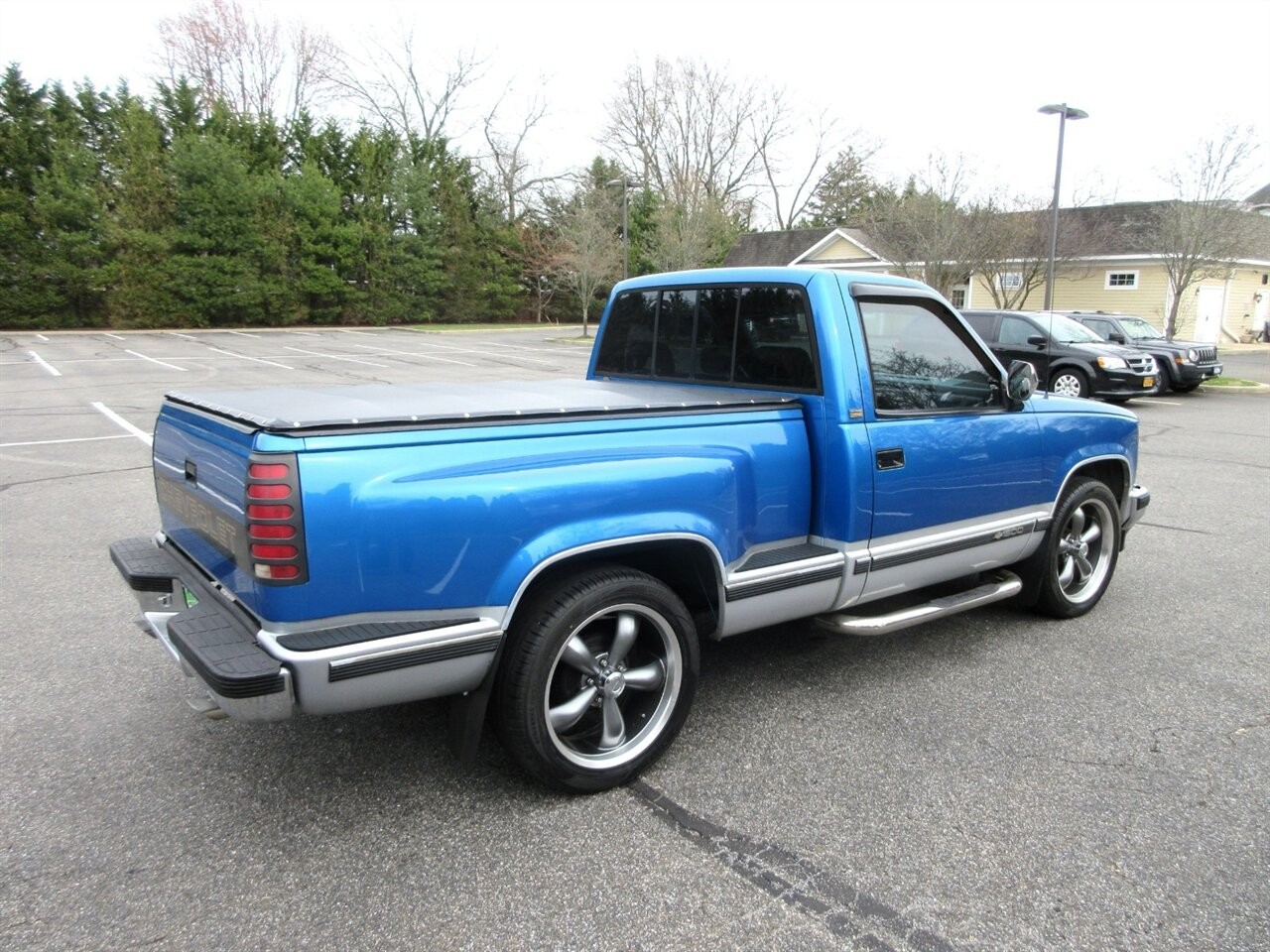 Chevrolet-Silverado-1500-1992-Truck-3