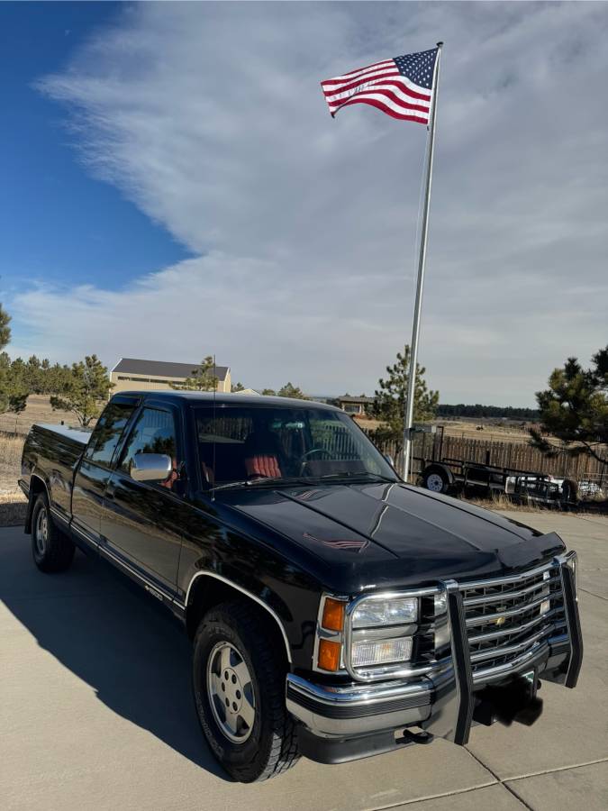 Chevrolet-Silverado-1500-1993-black-1
