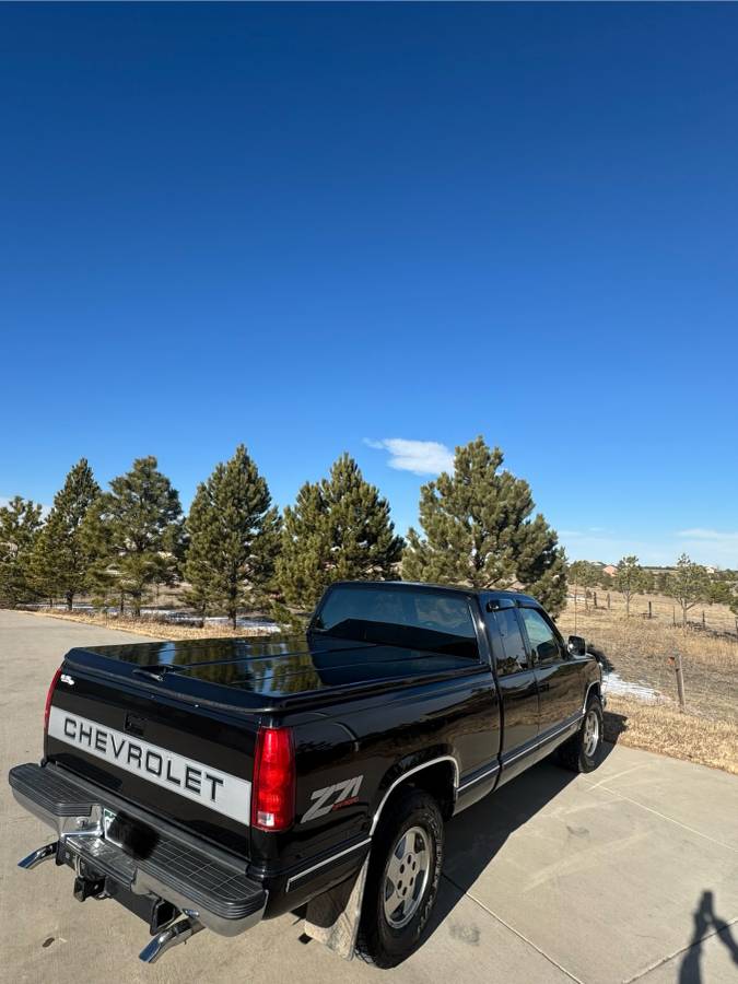 Chevrolet-Silverado-1500-1993-black-9