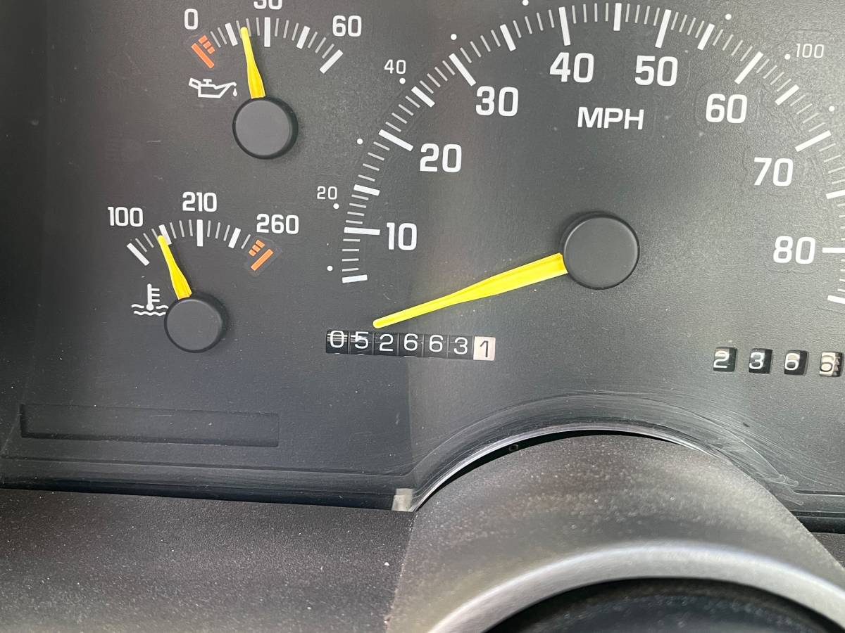 Chevrolet-Silverado-1500-1993-red-13