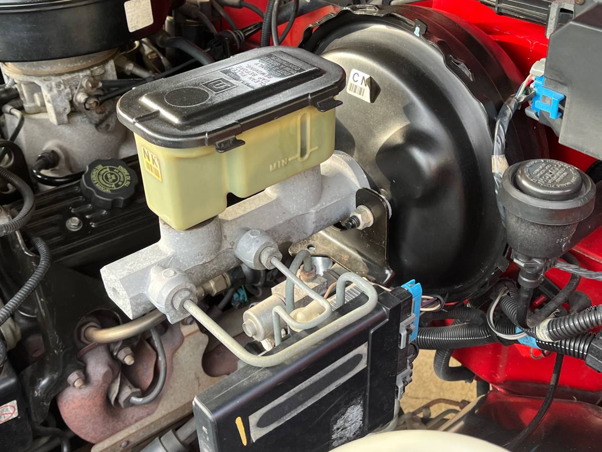 Chevrolet-Silverado-1500-1993-red-16