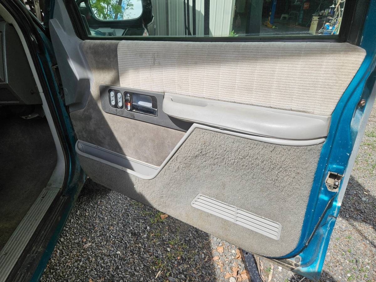 Chevrolet-Silverado-1500-1994-custom-6