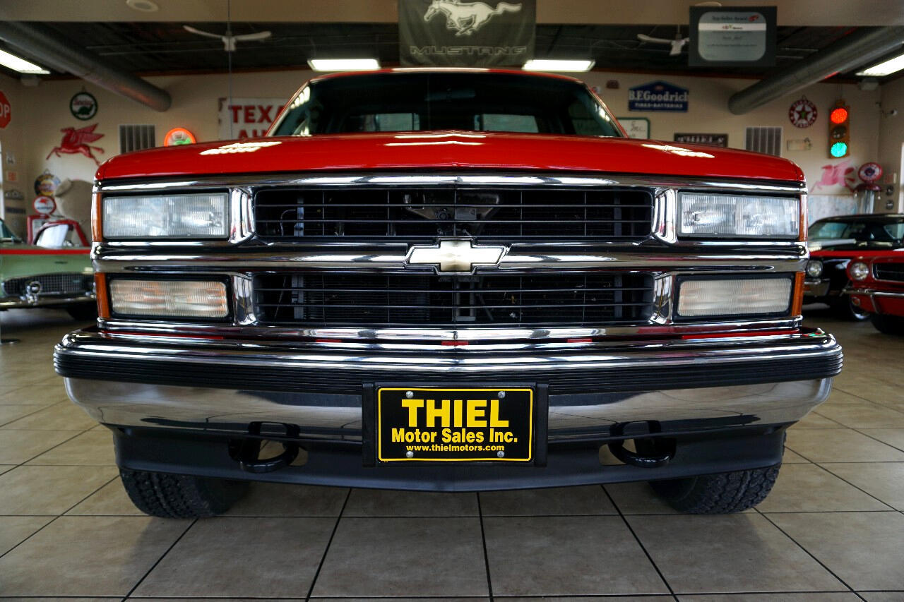 Chevrolet-Silverado-1500-1995-Classic-Car-11