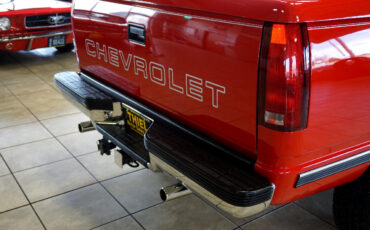 Chevrolet-Silverado-1500-1995-Classic-Car-18