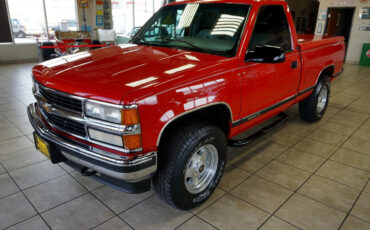 Chevrolet-Silverado-1500-1995-Classic-Car-2