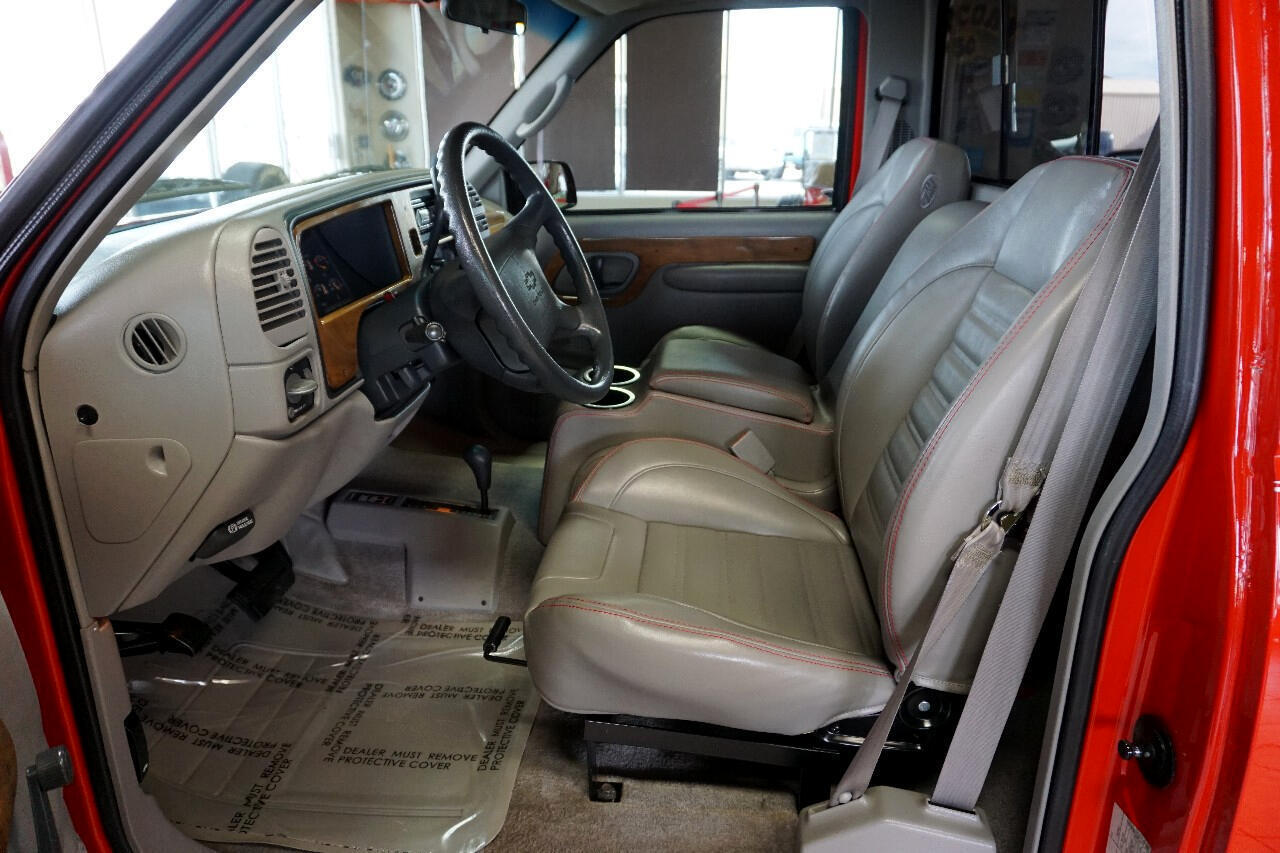 Chevrolet-Silverado-1500-1995-Classic-Car-21