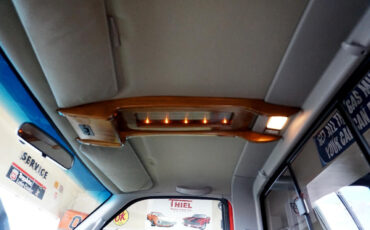 Chevrolet-Silverado-1500-1995-Classic-Car-22