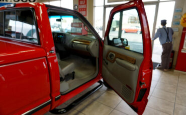Chevrolet-Silverado-1500-1995-Classic-Car-23