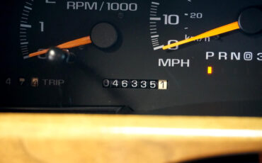 Chevrolet-Silverado-1500-1995-Classic-Car-27