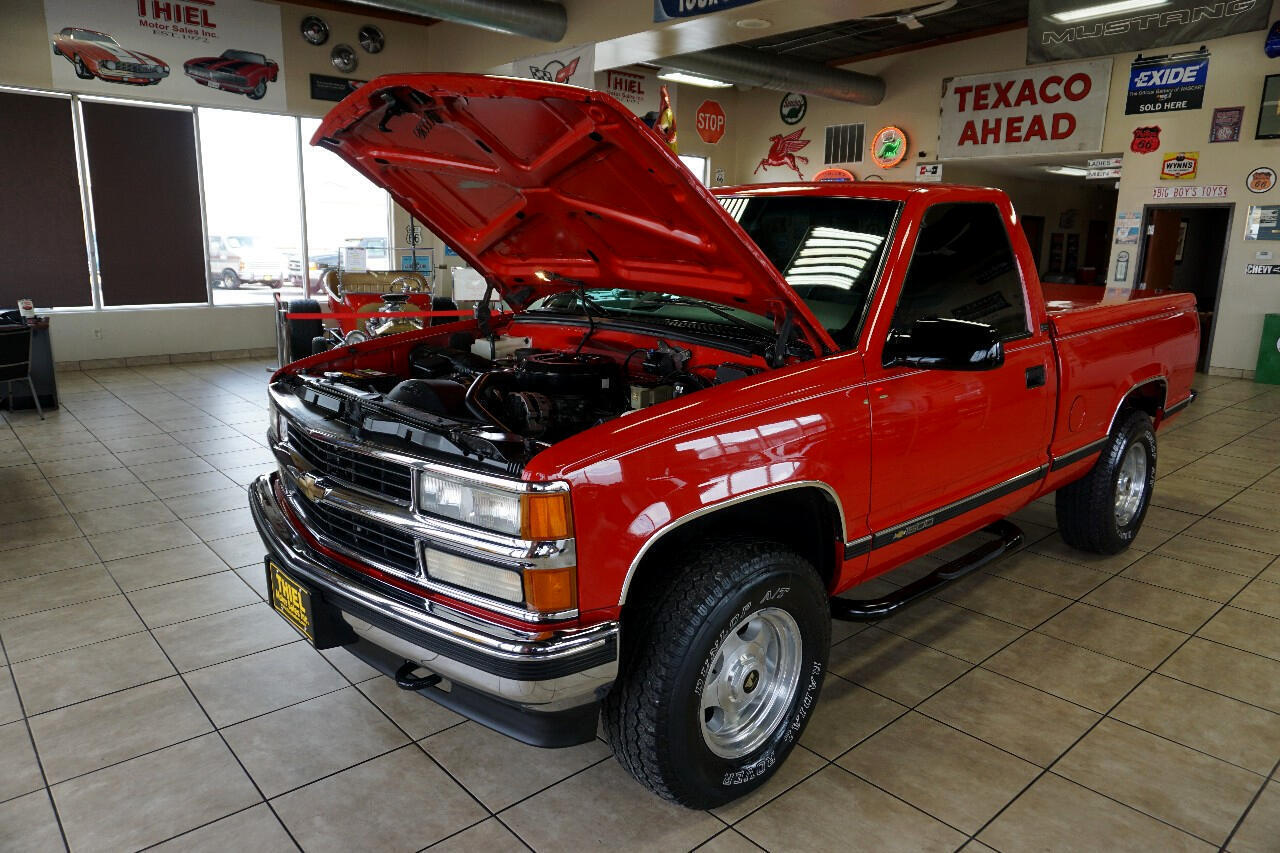 Chevrolet-Silverado-1500-1995-Classic-Car-29