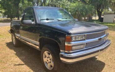Chevrolet-Silverado-1500-4x4-1991-black-3
