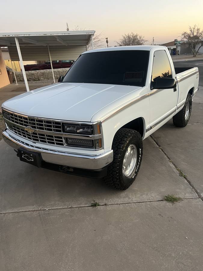 Chevrolet-Silverado-1500-4x4-1993-custom-6
