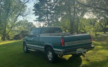 Chevrolet-Silverado-1500-z71-1993-green-3
