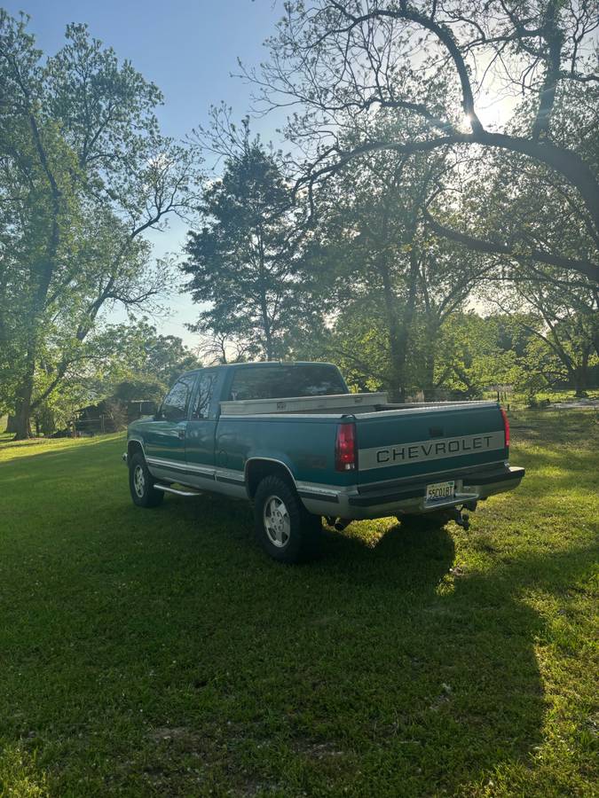 Chevrolet-Silverado-1500-z71-1993-green-3