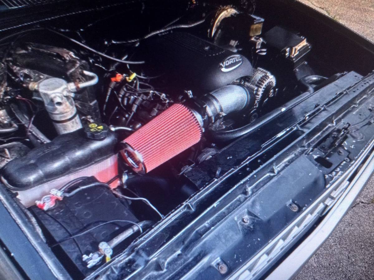 Chevrolet-Silverado-1982-black-11