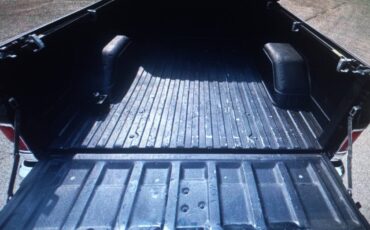 Chevrolet-Silverado-1982-black-4