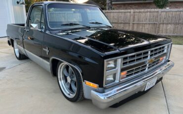 Chevrolet-Silverado-1984-black-1