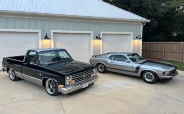 Chevrolet-Silverado-1984-black-11