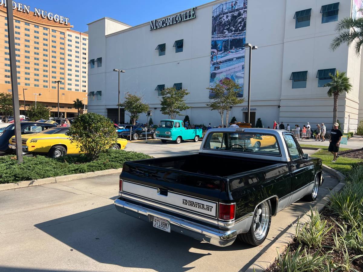 Chevrolet-Silverado-1984-black-14