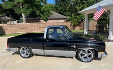 Chevrolet-Silverado-1984-black-19