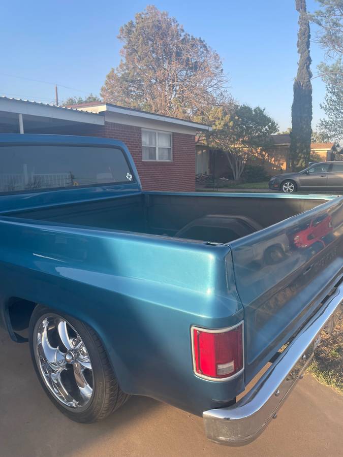 Chevrolet-Silverado-1985-blue-3