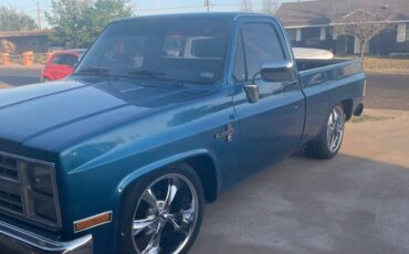 Chevrolet-Silverado-1985-blue-4