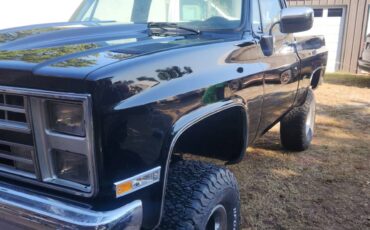 Chevrolet-Silverado-1986-black-2