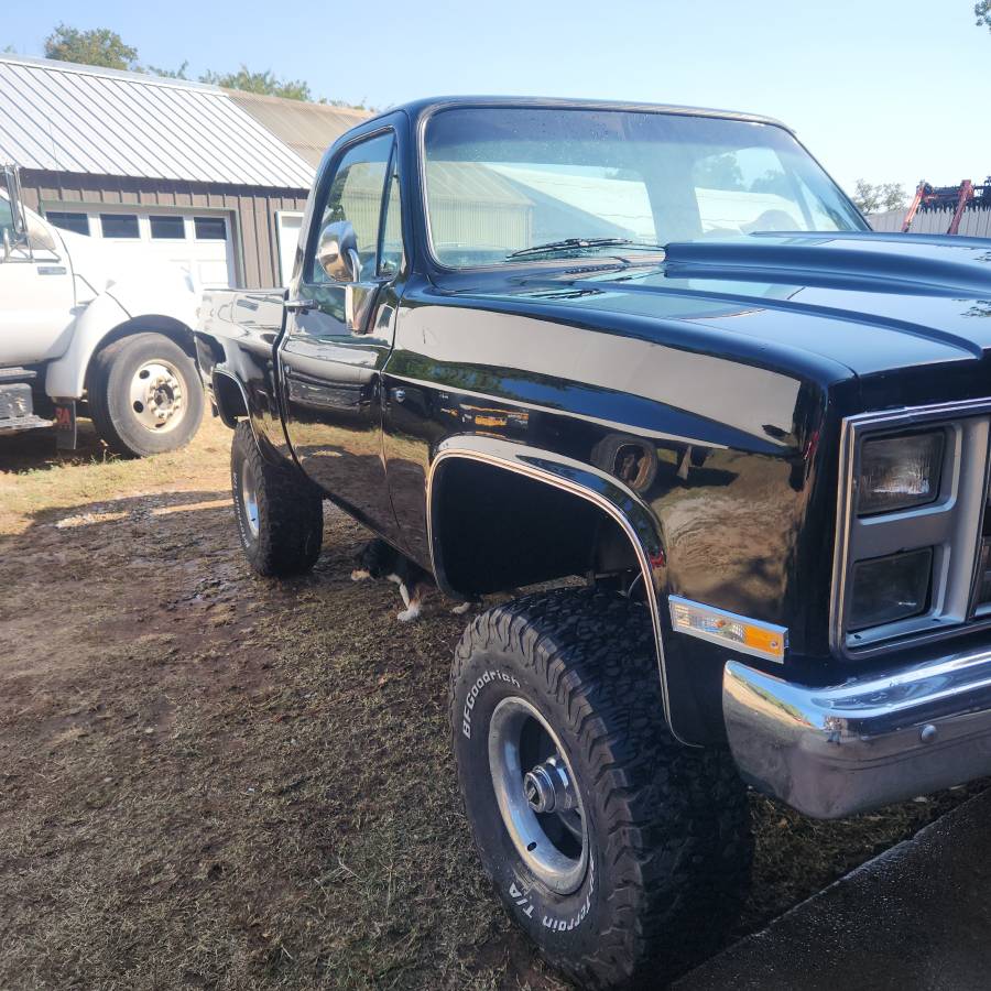Chevrolet-Silverado-1986-black-6