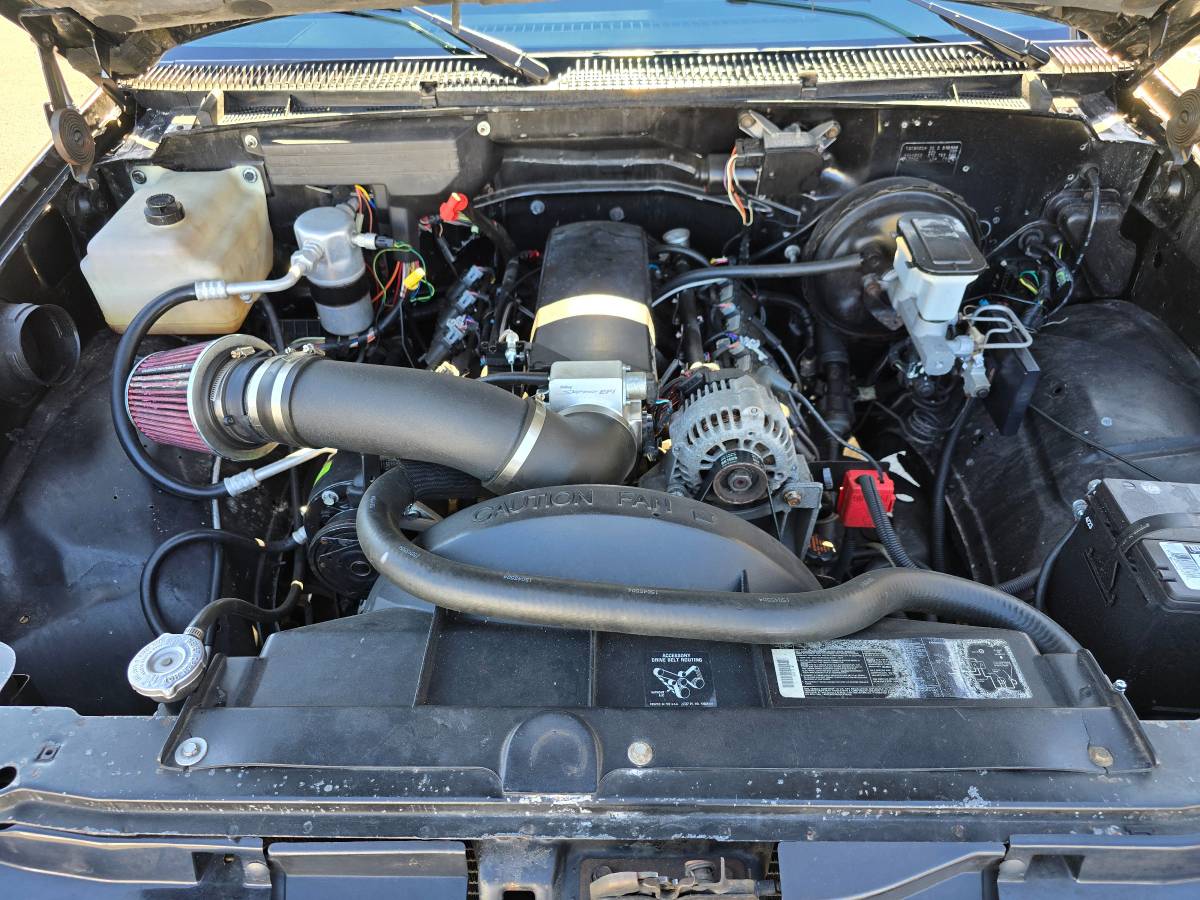 Chevrolet-Silverado-1991-black-14