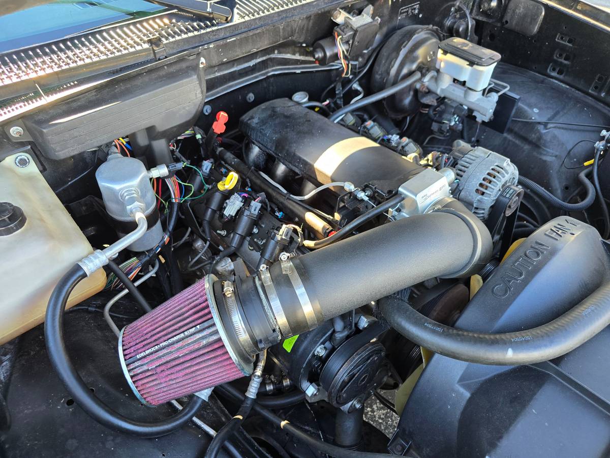 Chevrolet-Silverado-1991-black-15