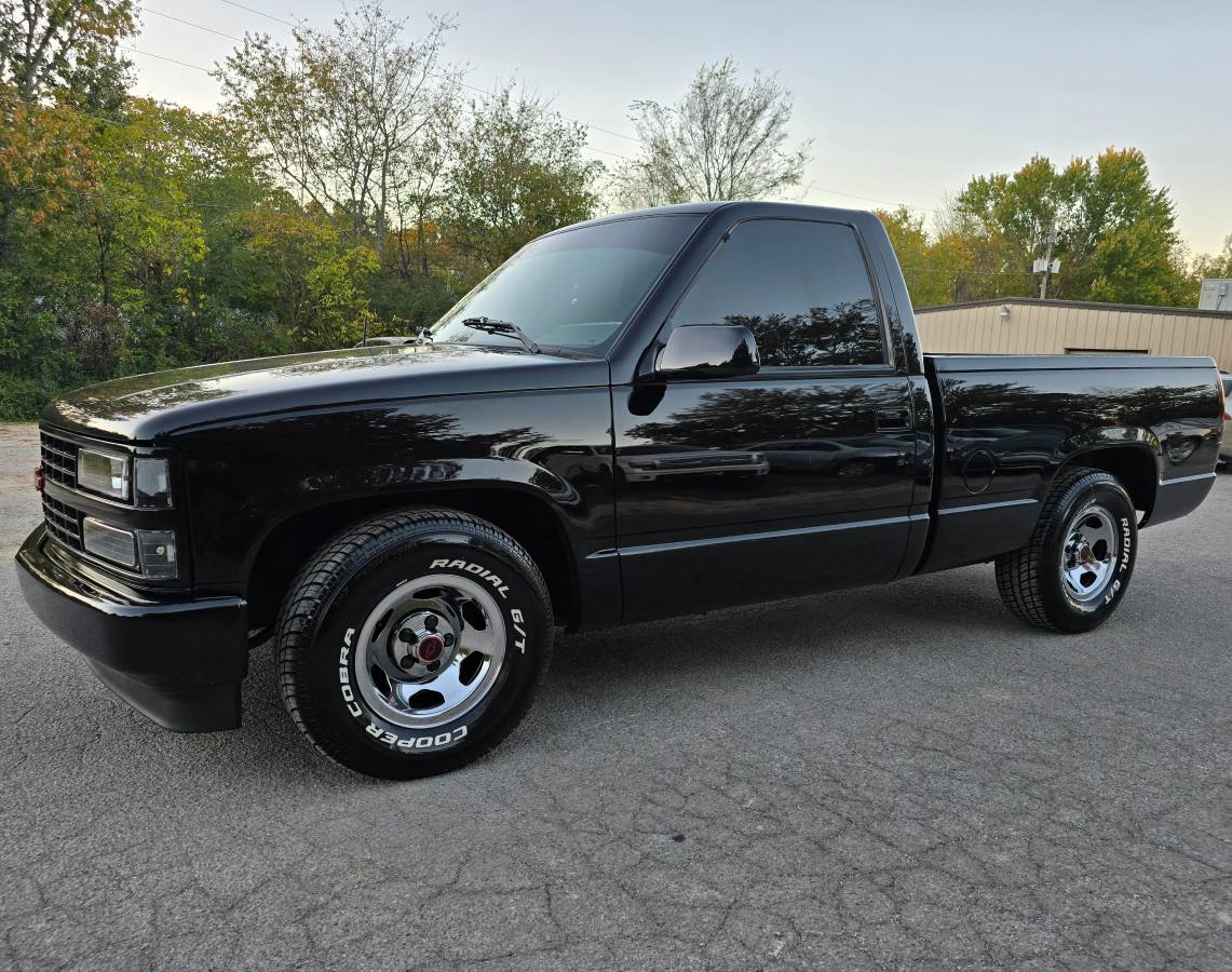 Chevrolet-Silverado-1991-black