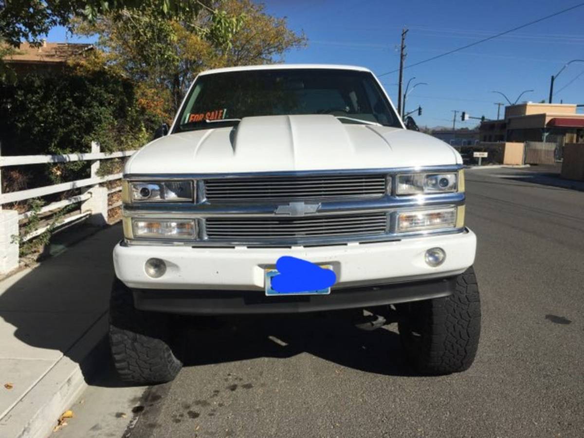 Chevrolet-Silverado-1993-white-1