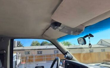 Chevrolet-Silverado-1993-white-13