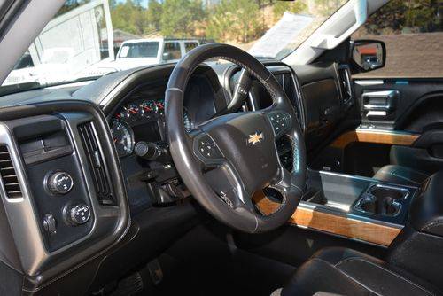 Chevrolet-Silverado-2017-white-12
