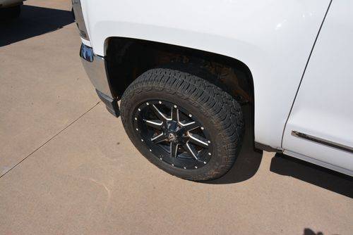 Chevrolet-Silverado-2017-white-14