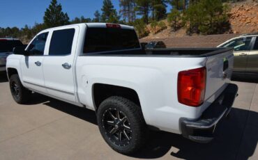 Chevrolet-Silverado-2017-white-2