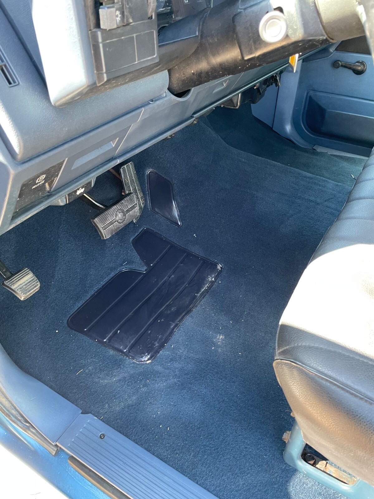 Chevrolet-Silverado-2500-1988-Standard-Cab-Pickup-10