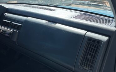 Chevrolet-Silverado-2500-1988-Standard-Cab-Pickup-11