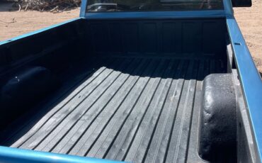 Chevrolet-Silverado-2500-1988-Standard-Cab-Pickup-13