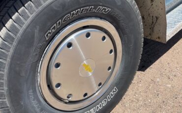 Chevrolet-Silverado-2500-1988-Standard-Cab-Pickup-24