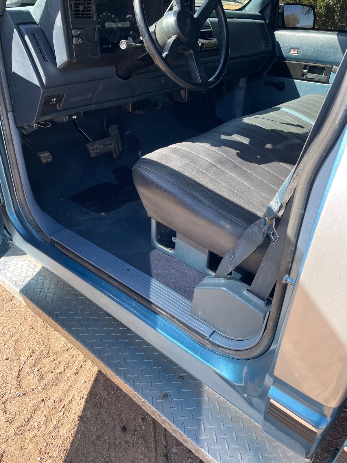 Chevrolet-Silverado-2500-1988-Standard-Cab-Pickup-9