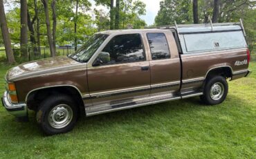 Chevrolet-Silverado-2500-short-bed-4x4-1994-1