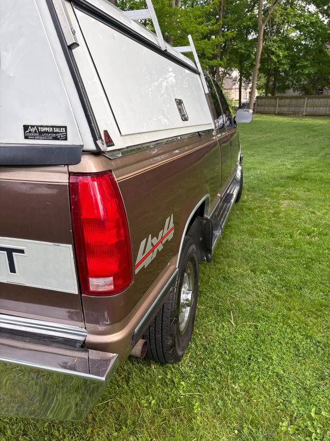 Chevrolet-Silverado-2500-short-bed-4x4-1994-5