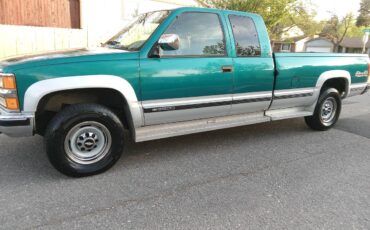 Chevrolet-Silverado-2500hd-4x4-1994-green-23