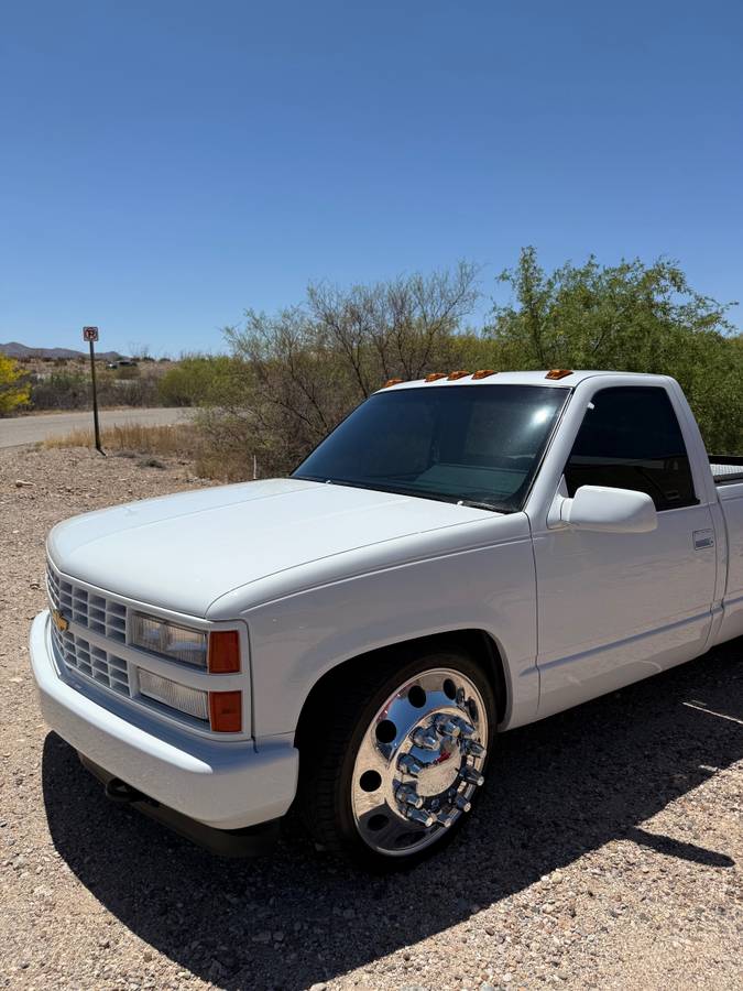Chevrolet-Silverado-3500-1992-white-1
